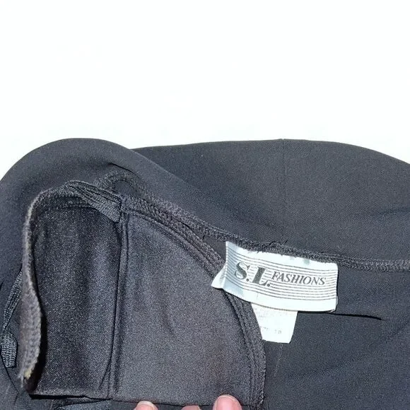 Black dress - Picture 7 of 7